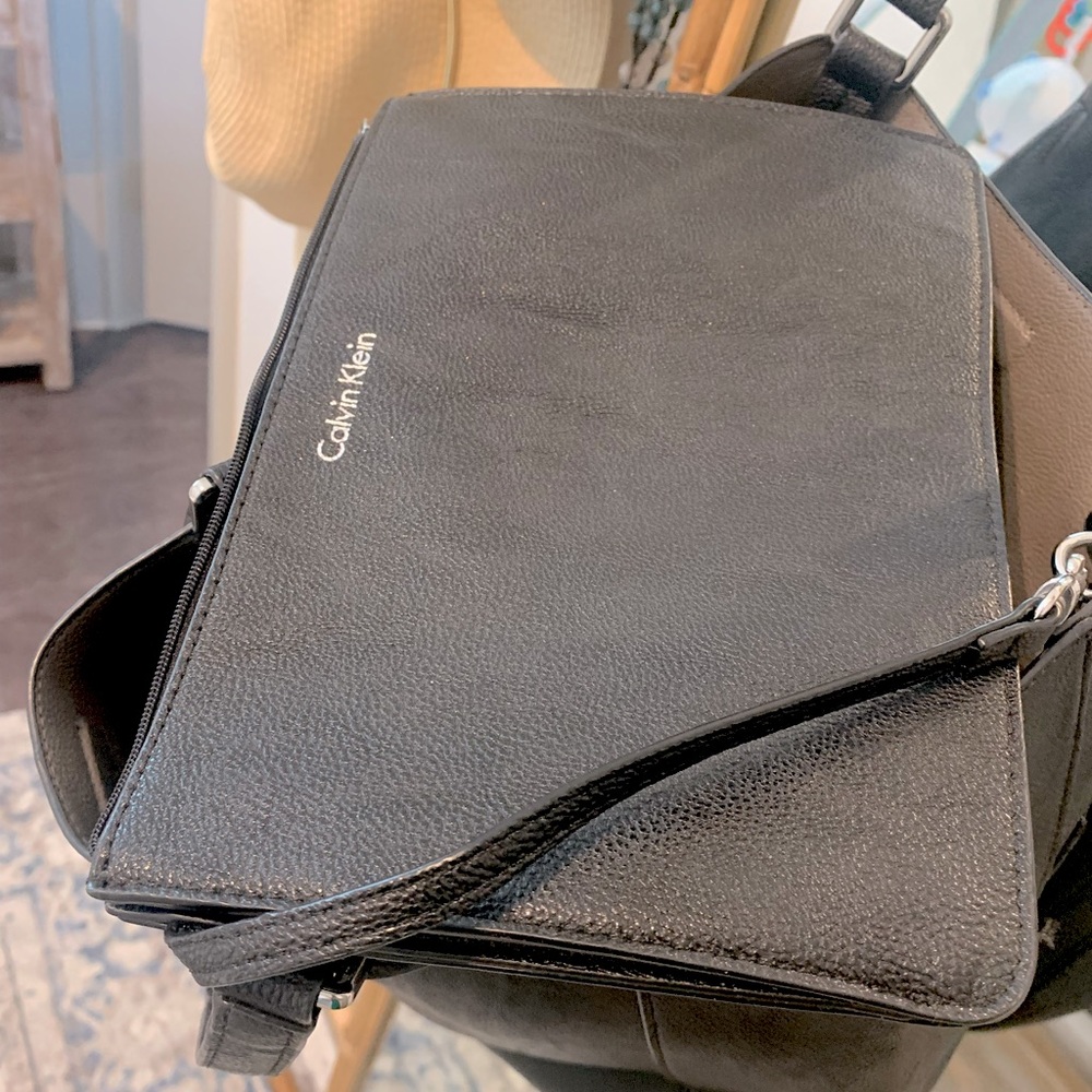 Calvin Klein Bag - Picture 7 of 9